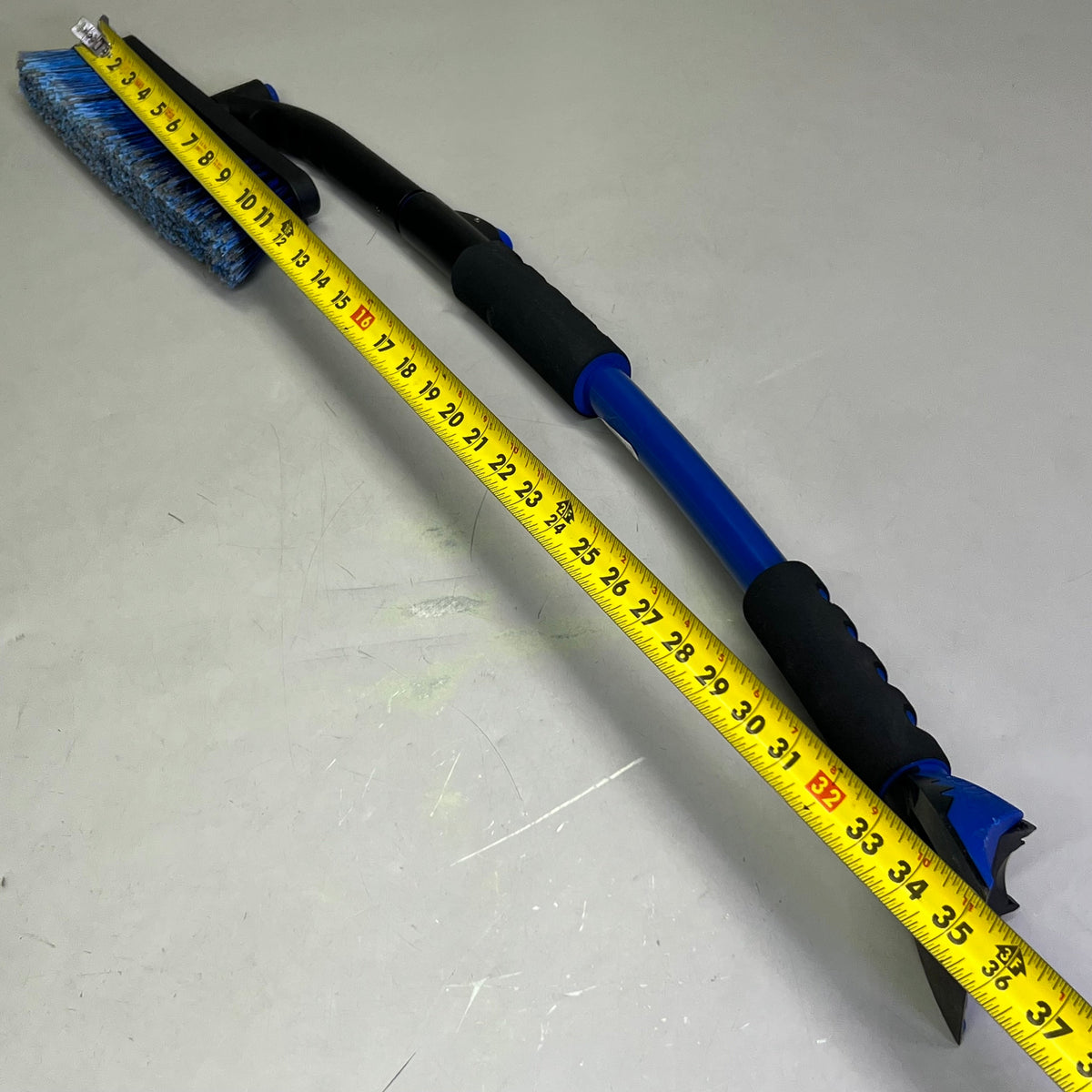MAXX FORCE (2 PACK) Snowbrooms Extends to 50" Reach Window Scrapers, Blue