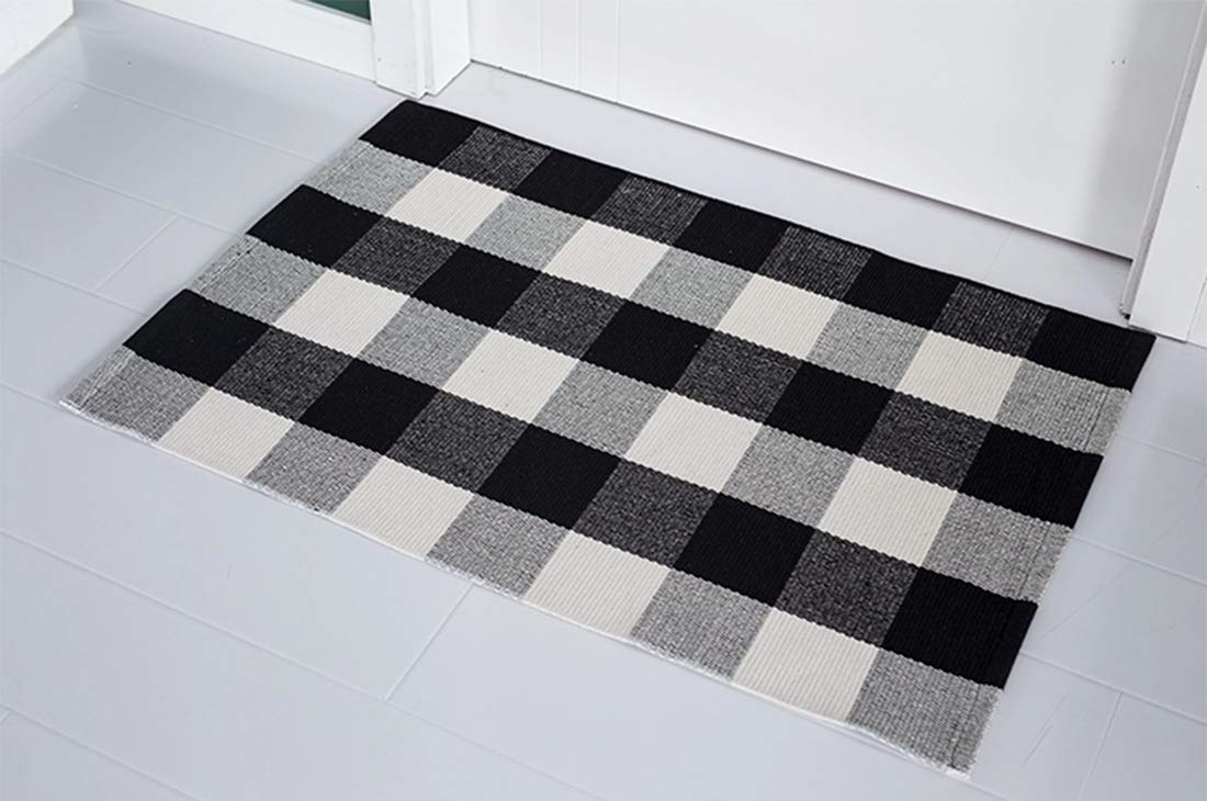 Fennco Styles Contemporary Buffalo Plaid Area Rug 24 x 35 Inch Small Rug for Living Room, Kids Room, Bedroom Décor